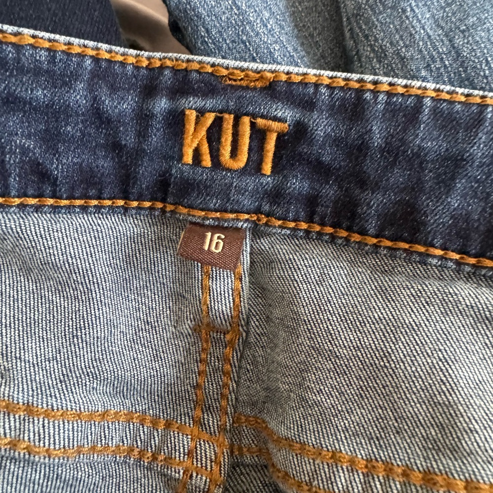 Kut from the Kloth Blue Boyfriend Jeans